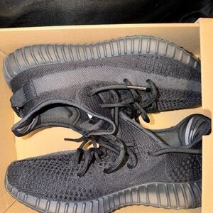 Adidas Yeezy Boost 350 V2 Onyx